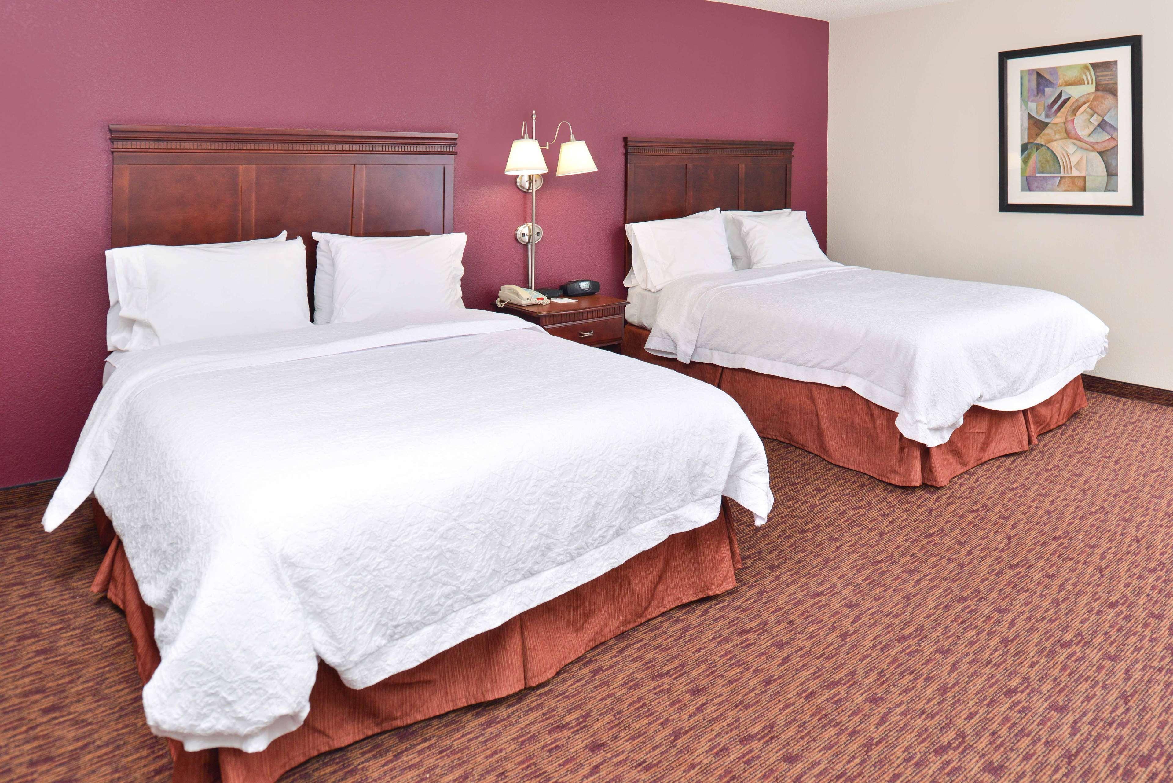 Hampton Inn & Suites Мънси Екстериор снимка