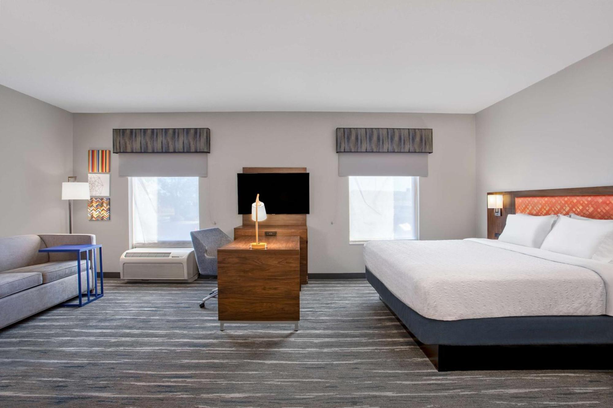 Hampton Inn & Suites Мънси Екстериор снимка