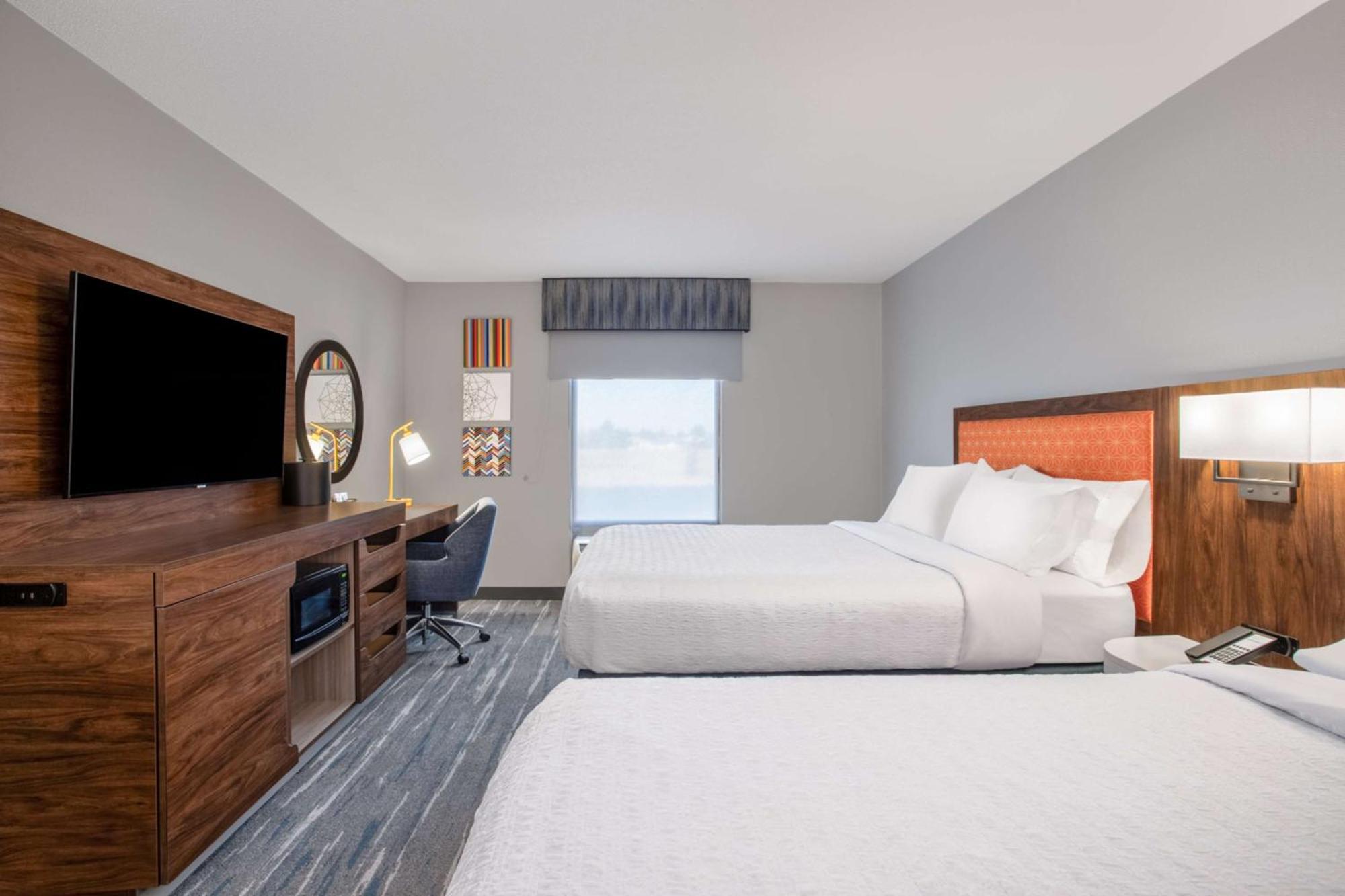 Hampton Inn & Suites Мънси Екстериор снимка