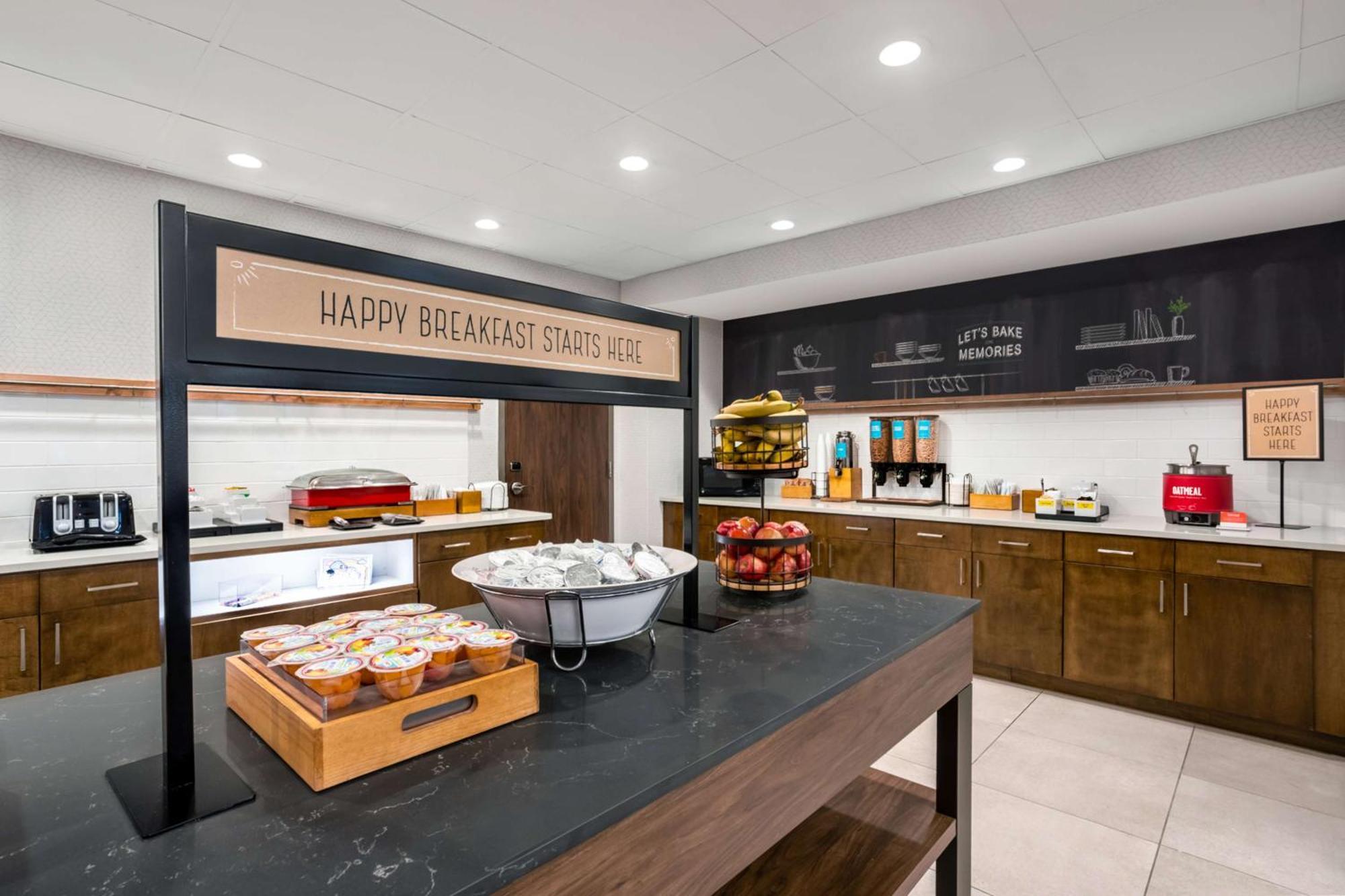 Hampton Inn & Suites Мънси Екстериор снимка
