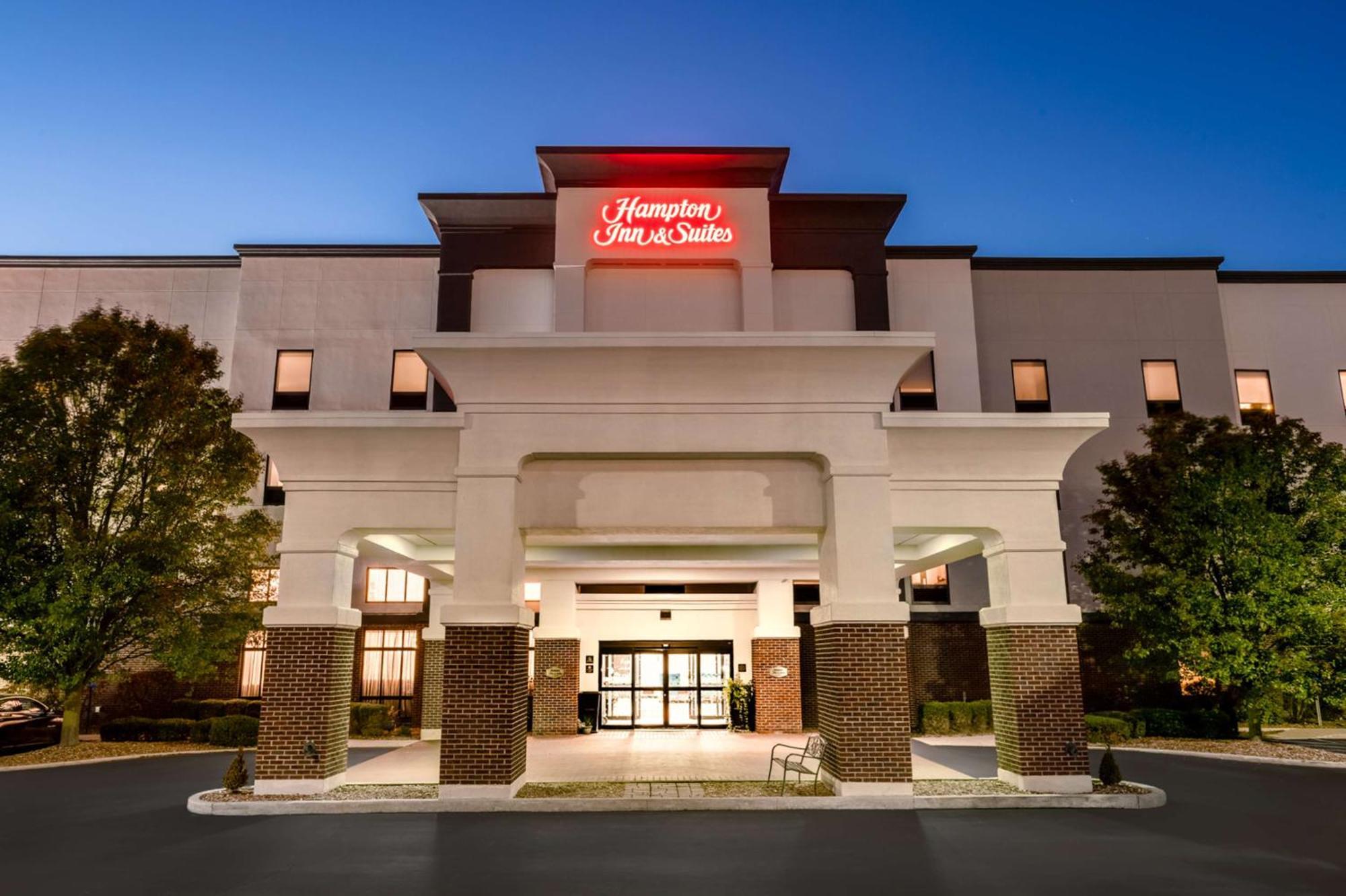 Hampton Inn & Suites Мънси Екстериор снимка